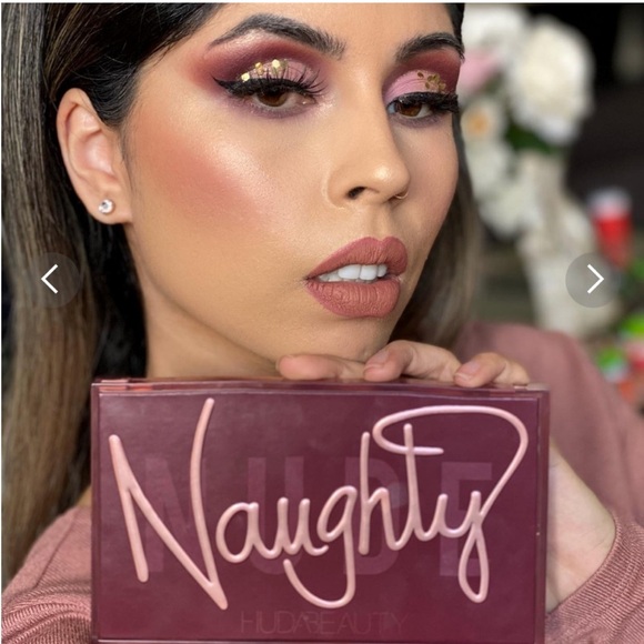 Naughty Nude Eyeshadow Palette - Picture 2 of 3